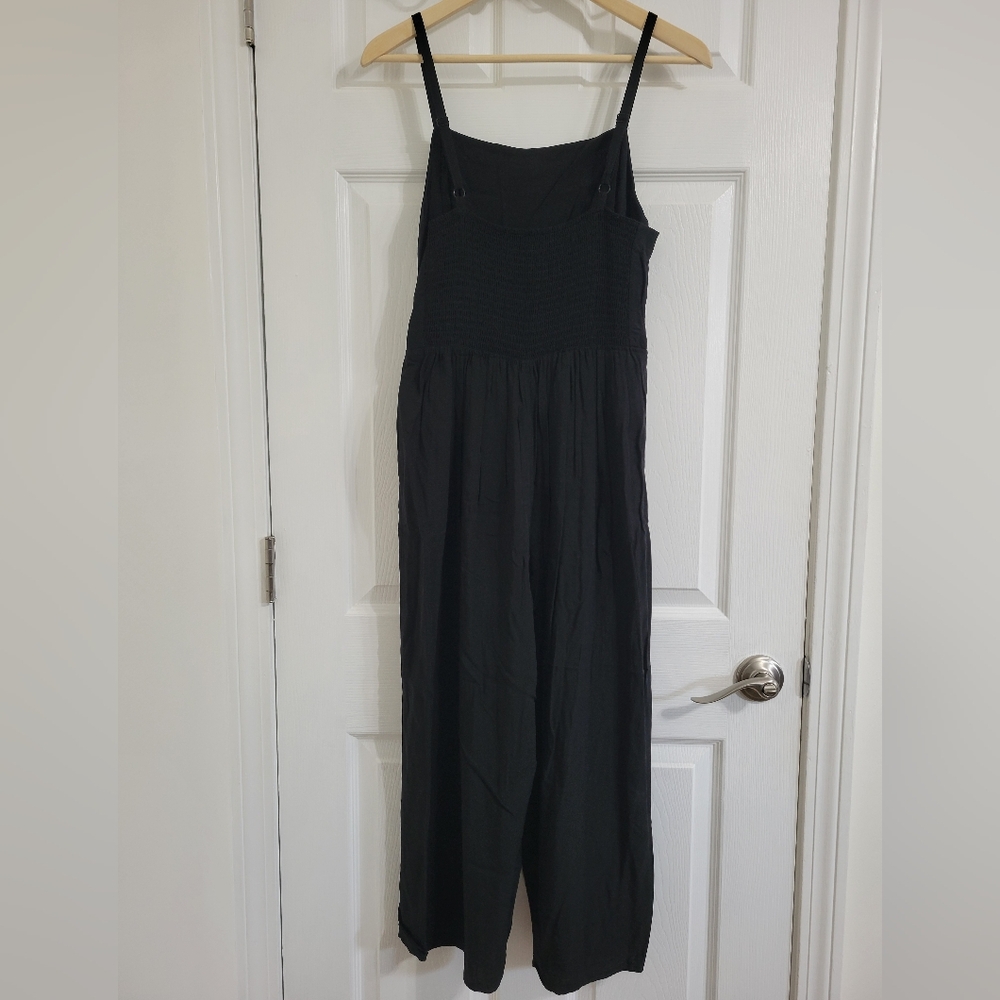 Black Sleeveless Jumpsuit - Picture 2 of 2